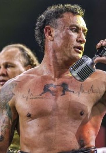 Popó nega agressão de filho a Wanderlei, mostra rosto machucado e diz que sofreu covardia: 'Quase me apagaram...'