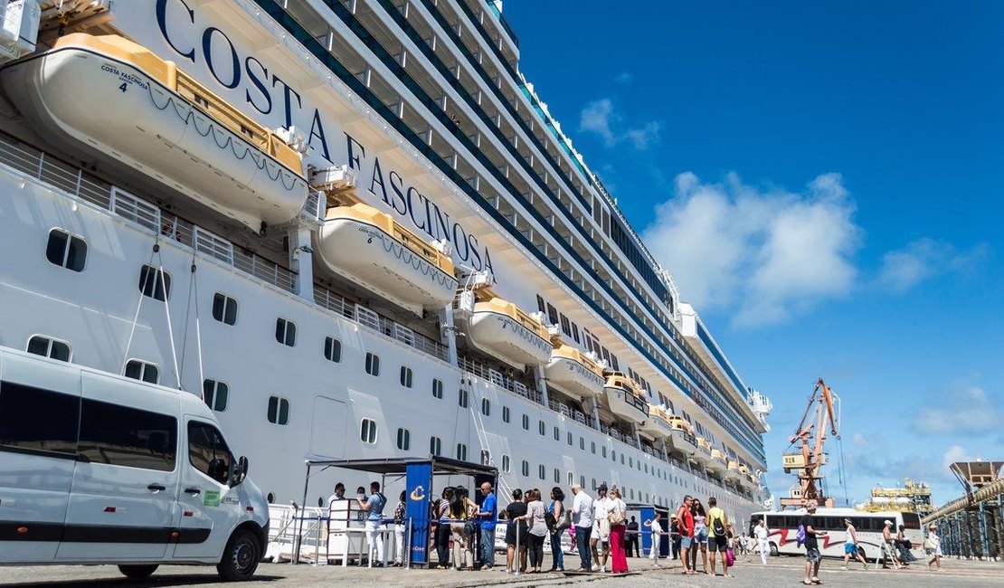 Temporada de cruzeiros vai trazer 20 mil turistas a Alagoas