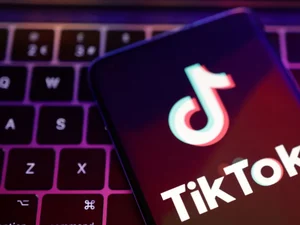 Criança tem queimaduras graves após tentar reproduzir viral do TikTok