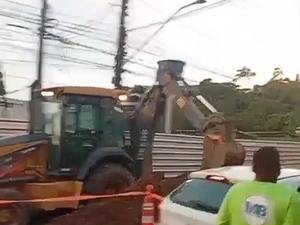 Obra da Casal tem causado transtorno no bairro Bebedouro, em Maceió