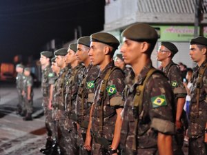 Tiro de Guerra de Arapiraca homenageia Grupo Coringa em formação de atiradores