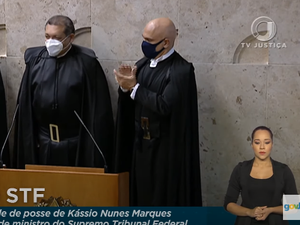 Primeiro indicado de Bolsonaro, Nunes Marques toma posse como novo ministro do STF