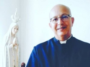 Padre Nilton Marques testa positivo para Covid-19 e é internado em UTI