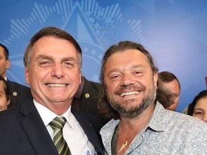 Pelo Twitter, Bolsonaro anuncia Richard Rasmussen como embaixador do turismo