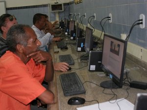 Confirmação de inscrição para o Supletivo Online deve ser feita até o dia 31