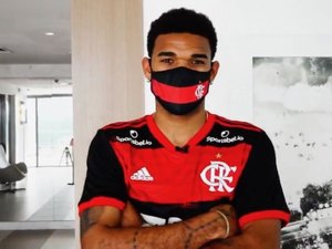 Flamengo anuncia contratação do zagueiro Bruno Viana, primeiro reforço para 2021