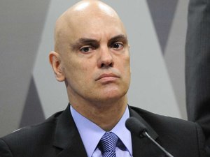 Ministro libera processo que discute porte de drogas para uso pessoal