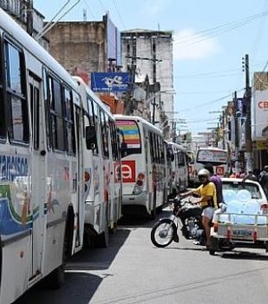 Dois ônibus coletivos são assaltados nesta manhã em Maceió