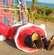 'Papai Noel' de 1,5 metros de decoração natalina é vandalizado, em Maceió