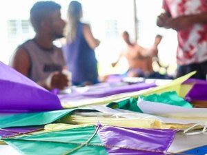 Oficina de pipas é realizada na Escola Nosso Lar