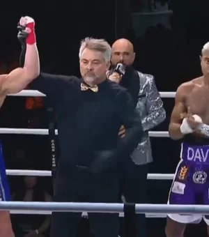 Davi Brito vira piada na web após perder luta para Sacha Bali