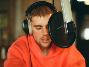 Justin Bieber é chamado de “branco de alma negra” em novo álbum