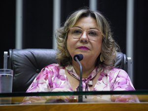 Tereza Nelma: “Ditadura nunca mais”