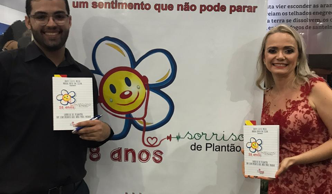 Sorriso de Plantão lança obra na 9ª Bienal Internacional do Livro