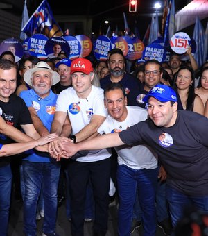 Charles e Zé Pacheco reúnem multidão e recebem Renan Filho em São Sebastião