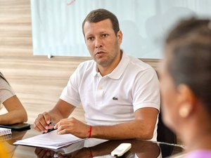 Remi Filho silencia sobre empresário preso dentro da Prefeitura de Murici suspeito de corrupção ativa