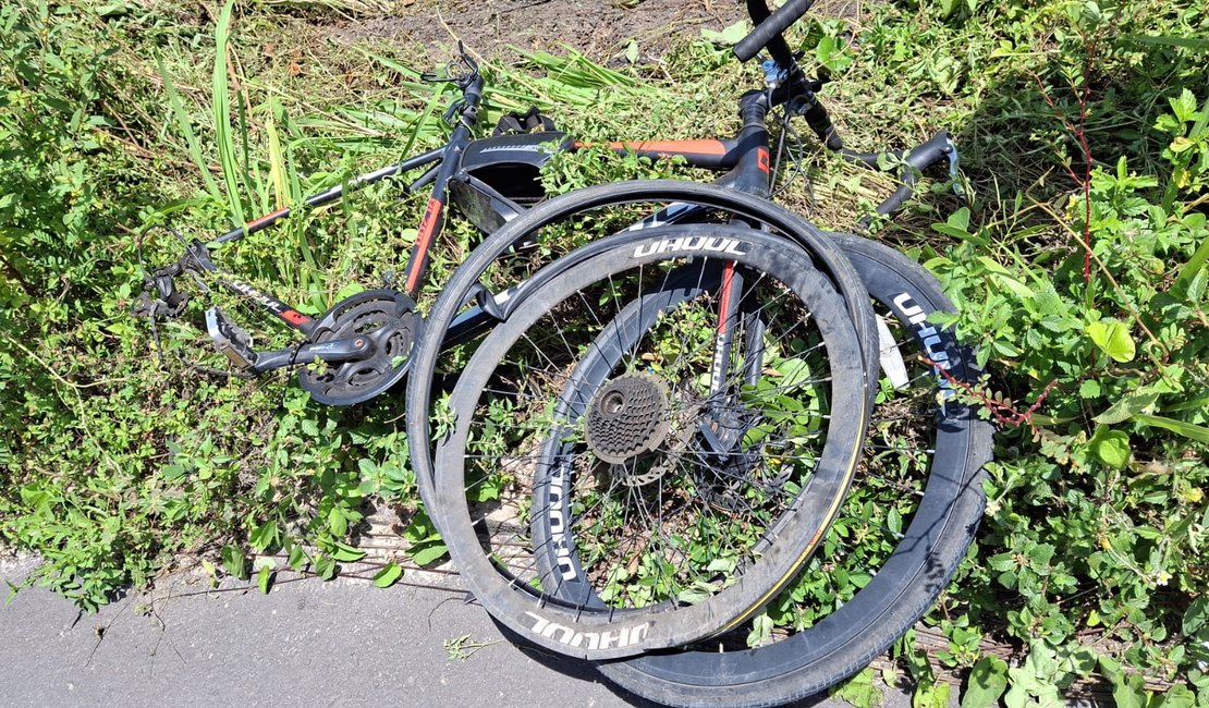 Ciclista morre atropelado em trecho da AL-101 na Barra de São Miguel