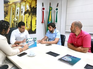 Câmara de Maceió discute com FMAC criação de projeto 'Vem pro Jaraguá'