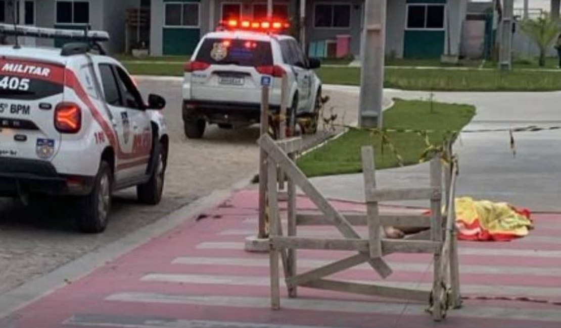 Homem é executado dentro de condomínio em Maceió; porteiros escapam de atentado