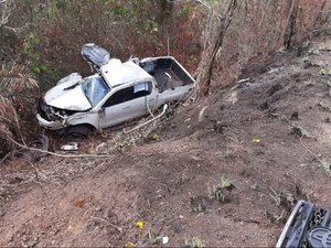 Ex-deputado Gilvan Barros se envolve em acidente com carreta no MA