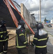 Oficial dos Bombeiros detalha operação para conter incêndio no Distrito Industrial