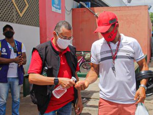 Mercado Público de Arapiraca recebe ação integrada de combate à pandemia