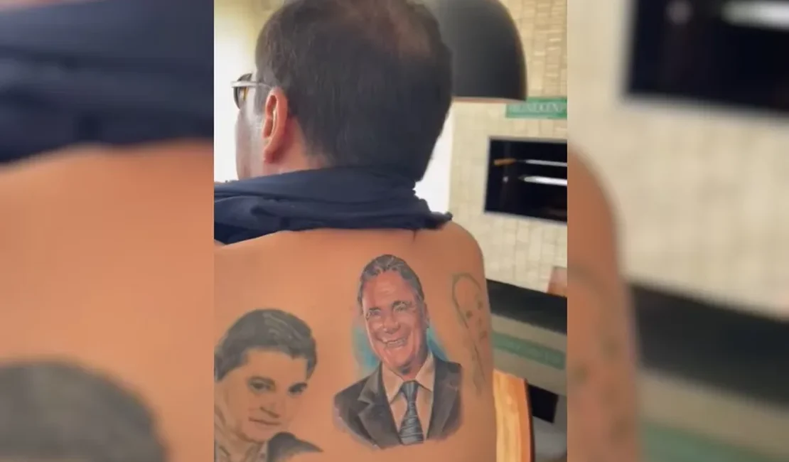 [Vídeo] Senador Jorge Kajuru tatua o rosto de Alvaro Dias nas costas