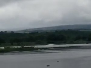 [Vídeo] Moradora denuncia pessoas andando de jet ski durante quarentena no Rio São Francisco, em Traipu