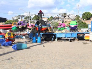 Tradicional parque de diversões começa a ser montado em Arapiraca