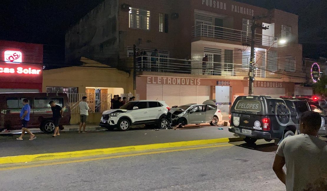[Vídeo] Dois suspeitos ficam feridos após perseguição policial no centro de União dos Palmares