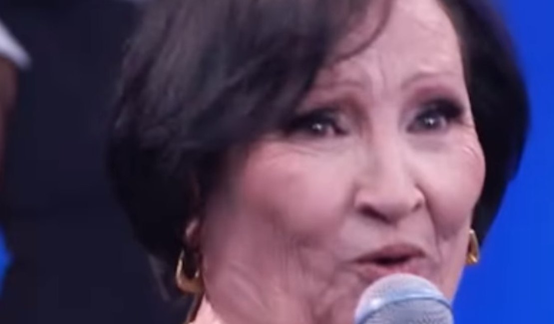 Dona Déa se emociona e diz que só verá Paulo Gustavo “quando partir”