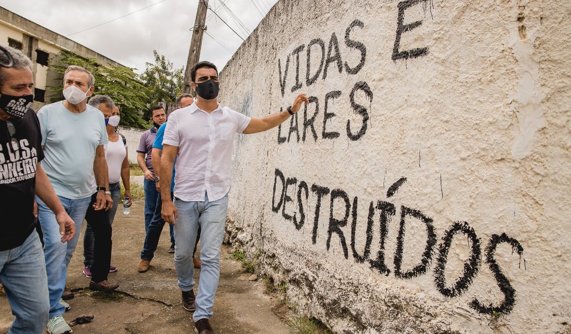 JHC fala da importância da atuação da Prefeitura em bairros que estão afundando em Maceió