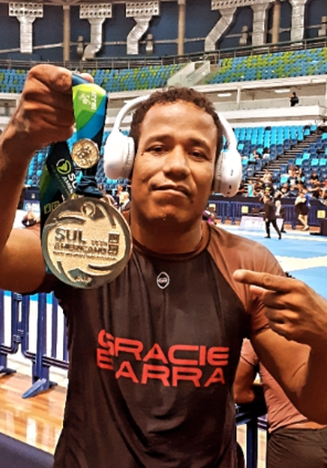 Alexandre Negão se prepara para o Sul-Americano da IBJJF com kimono após título no Rio de Janeiro