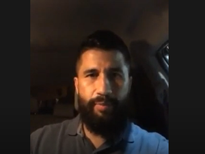 [Vídeo] Delegado troca tiros com assaltantes no bairro da Ponta Verde
