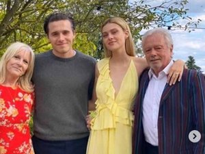 Victoria Beckham quase anunciou noivado do filho antes dele 