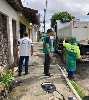 Quatro toneladas de lixo são retiradas de residência de idoso no bairro Santa Lúcia