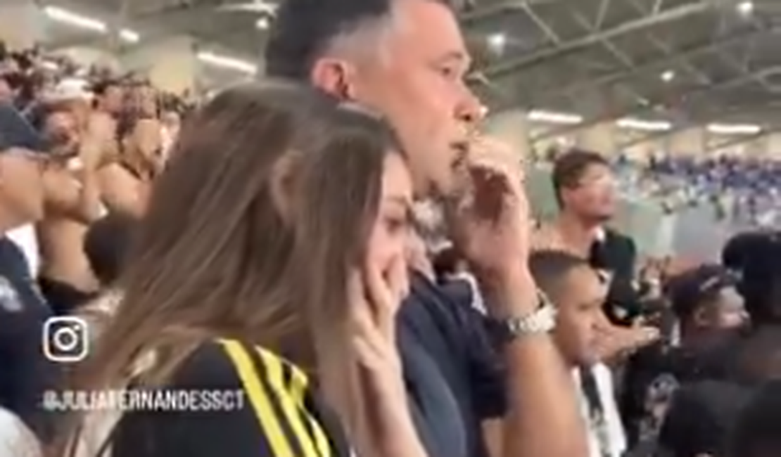 Pai e irmã de jogador do Atlético vão às lágrimas ao ouvir nome do atleta ovacionado