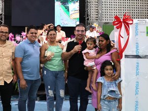 Bingo em homenagem ao Dia das Mães reúne famílias e distribui prêmios em Junqueiro