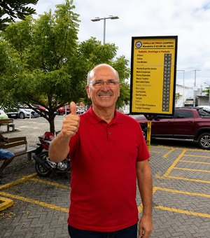 Ação do prefeito Ronaldo Lopes reduz pela metade taxas anuais para taxistas e mototaxistas de Penedo