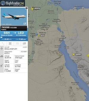 Avião russo cai no Egito e mata 224 pessoas