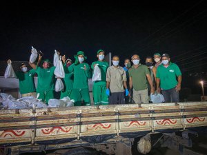 Prefeitura de Japaratinga distribui 7 toneladas de peixes