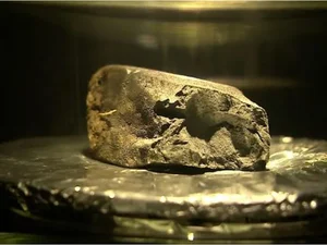O meteorito que reforça tese de que água da Terra veio do espaço