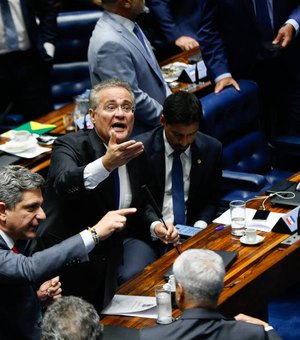 Renan questiona competência de adversário em presidir sessão e inicia bate-boca