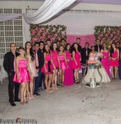 Grupo de jovens de Arapiraca realiza baile de debutantes para adolescente carente