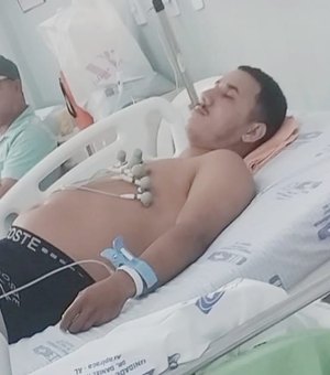 Família faz apelo para custear cirurgia de jovem que fraturou vértebra após grave acidente de moto em Arapiraca