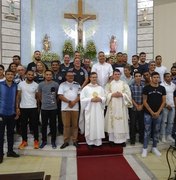 Fiéis aplaudem equipe do ASA na última missa da Padroeira de Arapiraca