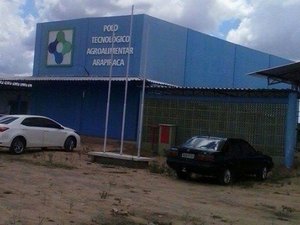 Obras públicas milionárias estão abandonadas em Arapiraca