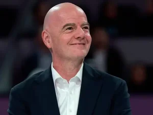 Europa aprova boicote a torneios da Fifa até que Infantino desista de venda de ações; entenda