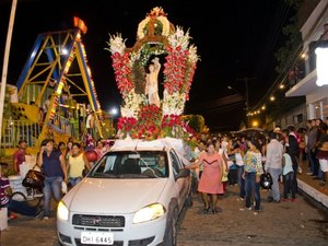Procissão encerra festa de São Sebastião em Limoeiro de Anadia