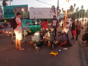 Colisão entre cinquentinha e caminhão deixa uma pessoa ferida